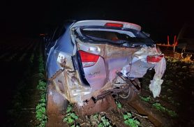 Batida traseira na PR-239 deixa duas passageiras feridas e termina com morte de motorista