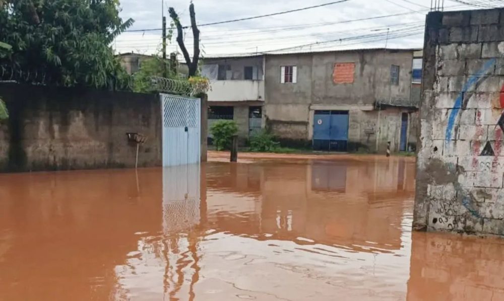 Imagem referente a Chuva altera local de votação em Itapevi, no interior paulista