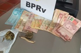 Adolescente é flagrada com maconha e R$ 2,2 mil durante abordagem na PRC-467 em Cascavel Adolescente é flagrada com maconha e R$ 2,2 mil durante abordagem na PRC-467 em Cascavel