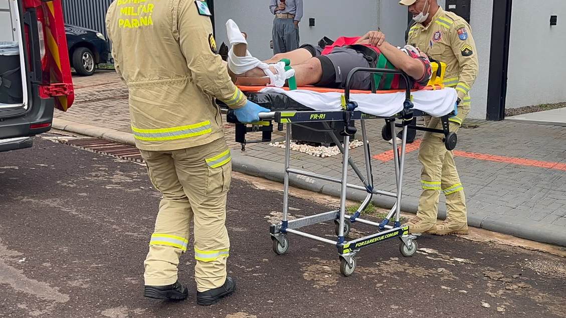 Homem sofre queda de escada e mobiliza Siate no Florais do Paraná