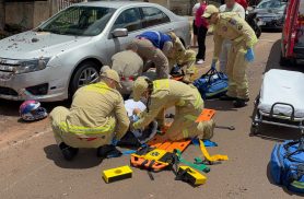 Acidente entre motocicletas deixa quatro pessoas feridas no Jardim Clarito em Cascavel