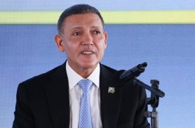 Nunes Marques dá meia hora para TRE-BA responder sobre transporte Nunes Marques dá meia hora para TRE-BA responder sobre transporte