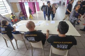 Em SP, 80% das urnas estavam encerradas quando votação foi prorrogada Em SP, 80% das urnas estavam encerradas quando votação foi prorrogada