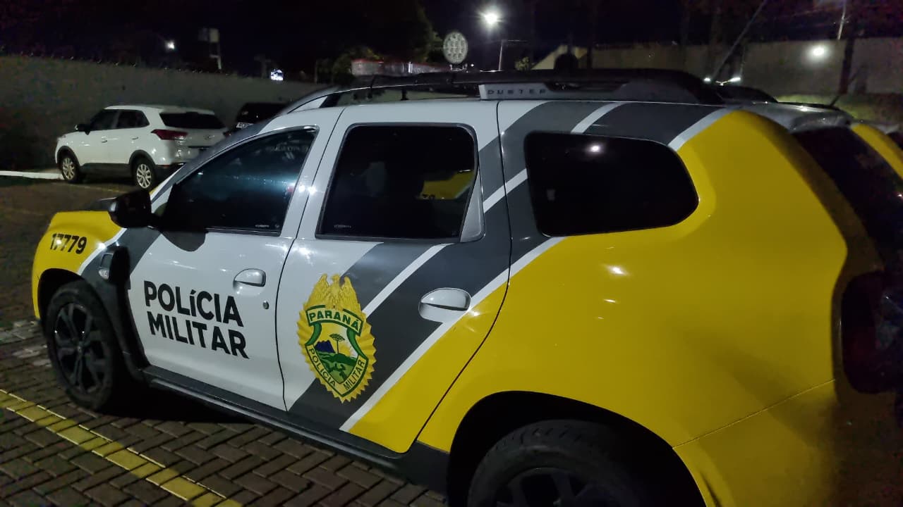 Polícia prende homem alterado após briga política no Bairro Neva, em Cascavel