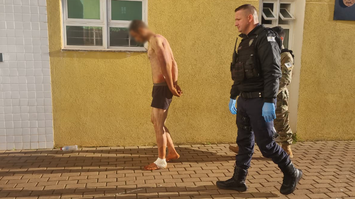 Moradores contêm homem após tentativa de furto no Bairro Floresta