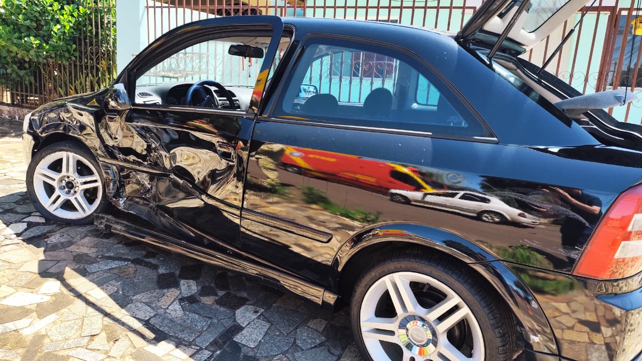 Homem e mulher ficam feridos após acidente de trânsito no Periolo