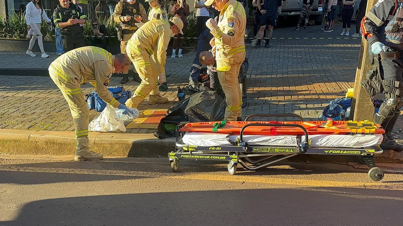 Motociclista morre em grave acidente na Rua Recife, no Centro de Cascavel