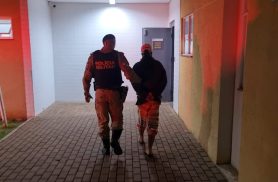 Adolescente descumpre medida protetiva e briga com irmão no Santa Cruz, em Cascavel