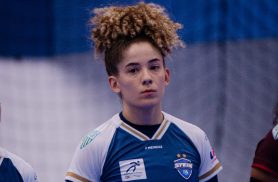 Flávia consolida evolução e ganha espaço entre os destaques do Stein Cascavel Futsal