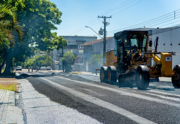 Saiba se a sua rua será beneficiada na nova ação de reperfilamento e tapa-buracos em Cascavel Saiba se a sua rua será beneficiada na nova ação de reperfilamento e tapa-buracos em Cascavel