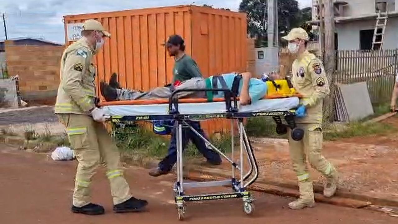 Homem cai do telhado em obra no Cascavel Velho