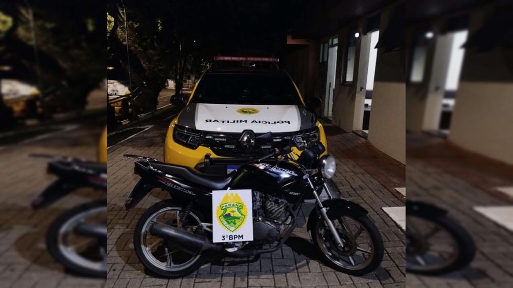 Imagem referente a Jovem sem CNH é abordado após empinar moto em via pública em Pato Branco