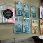 Apreensão milionária: Polícia Civil investiga lavagem de dinheiro e tráfico em recicladoras Imagem relativa a Apreensão milionária: Polícia Civil investiga lavagem de dinheiro e tráfico em recicladoras
