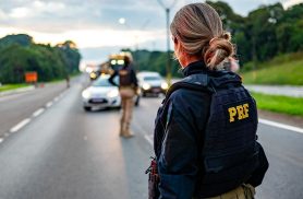 Operação Finados 2026: PRF reforça fiscalização nas rodovias federais do Paraná durante feriado prolongado Operação Finados 2026: PRF reforça fiscalização nas rodovias federais do Paraná durante feriado prolongado