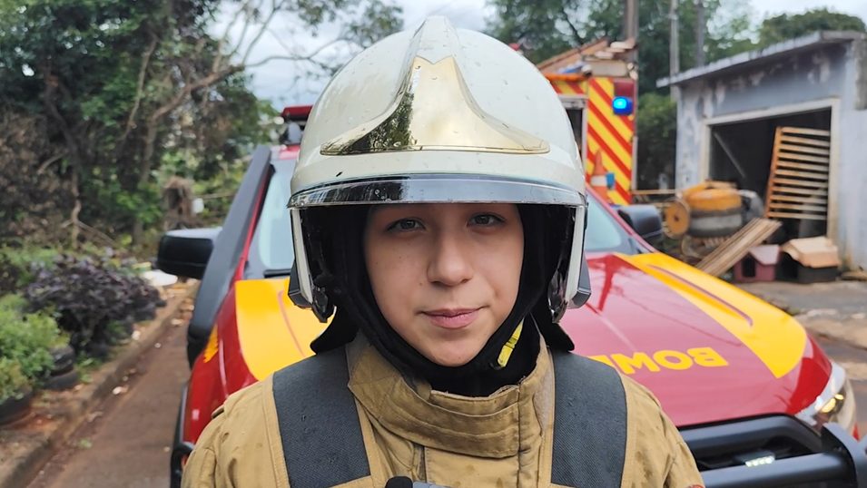 “Área mais deteriorada é a área da cozinha”, afirma aspirante sobre incêndio em residência