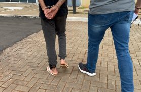 Homem é preso pelo GDE no Santa Cruz Homem é preso pelo GDE no Santa Cruz