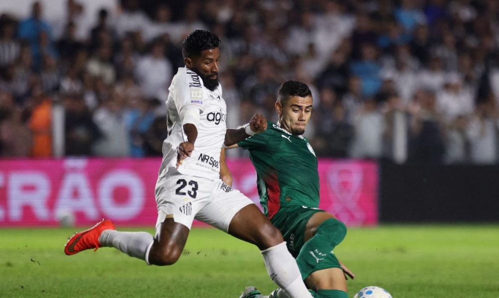 Imagem referente a Brasileirão: Palmeiras fica no zero com o Santos e Flamengo agradece