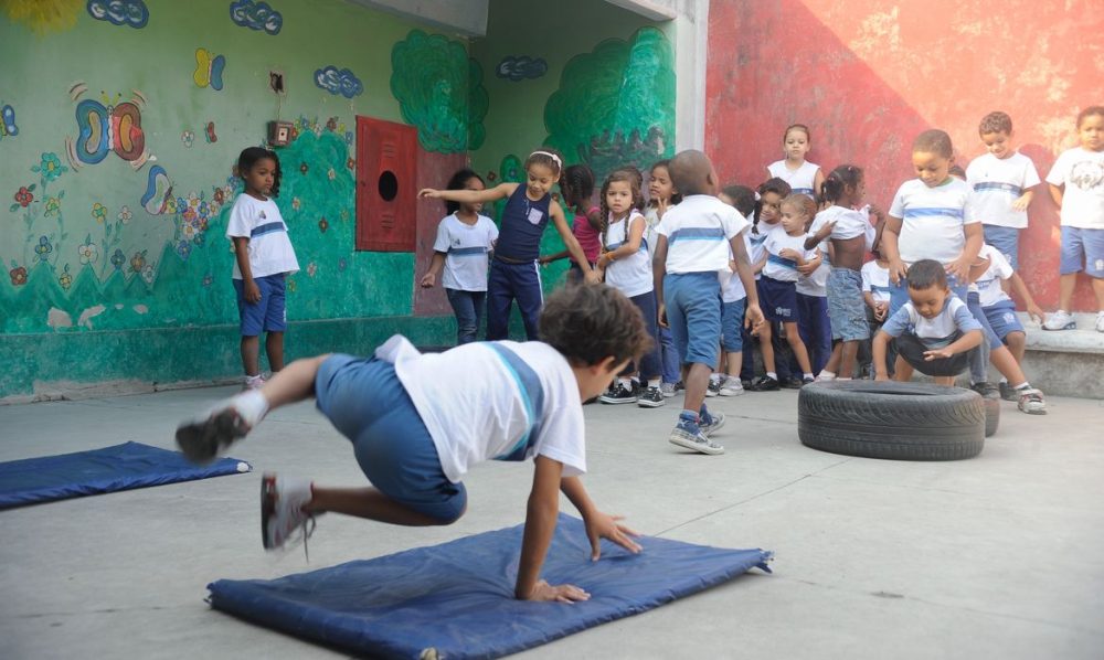 Imagem referente a Escolas públicas têm até sábado para regularizar pendências com FNDE
