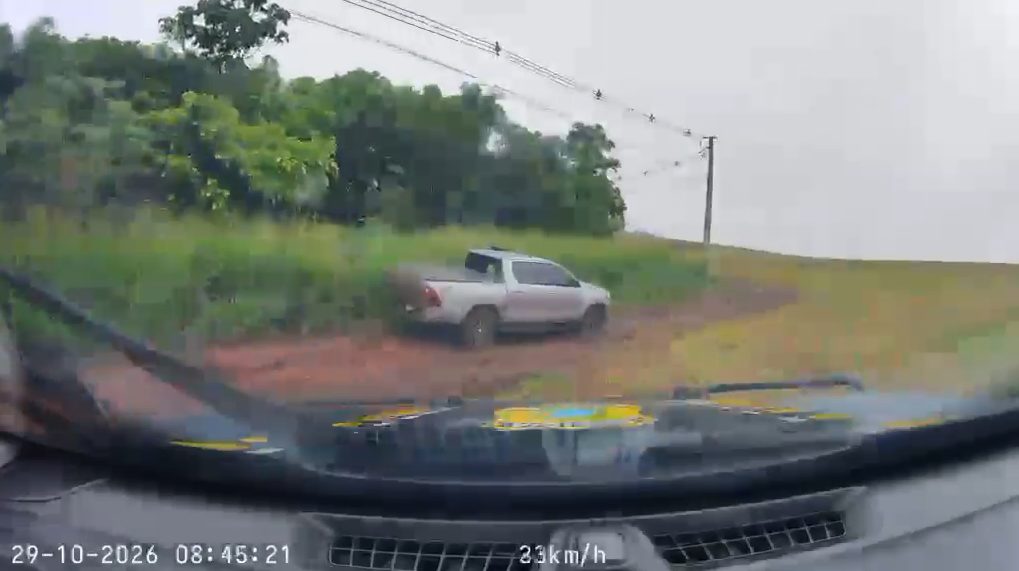 Vídeo mostra perseguição da PRF a caminhonete com mais de 1 tonelada de maconha na BR-163