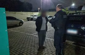 Homem é preso em hotel após GM descobrir mandados por estupro e roubo