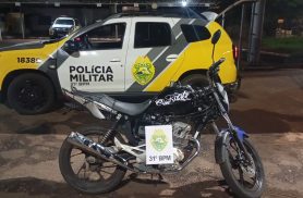 Polícia em Assis Chateaubriand apreende moto sem placa modificada para "dar grau"