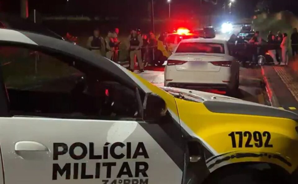 Imagem referente a Homem de 28 anos é executado ao lado de Audi de luxo em Campo Magro