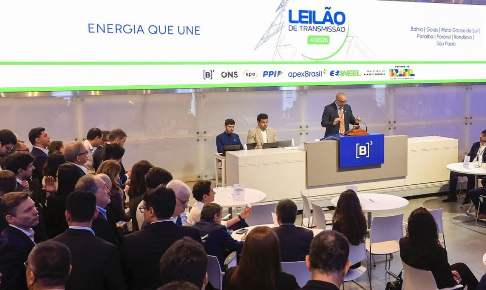 Com muita disputa, Aneel leiloou oito lotes de transmissão de energia Imagem referente a Com muita disputa, Aneel leiloou oito lotes de transmissão de energia