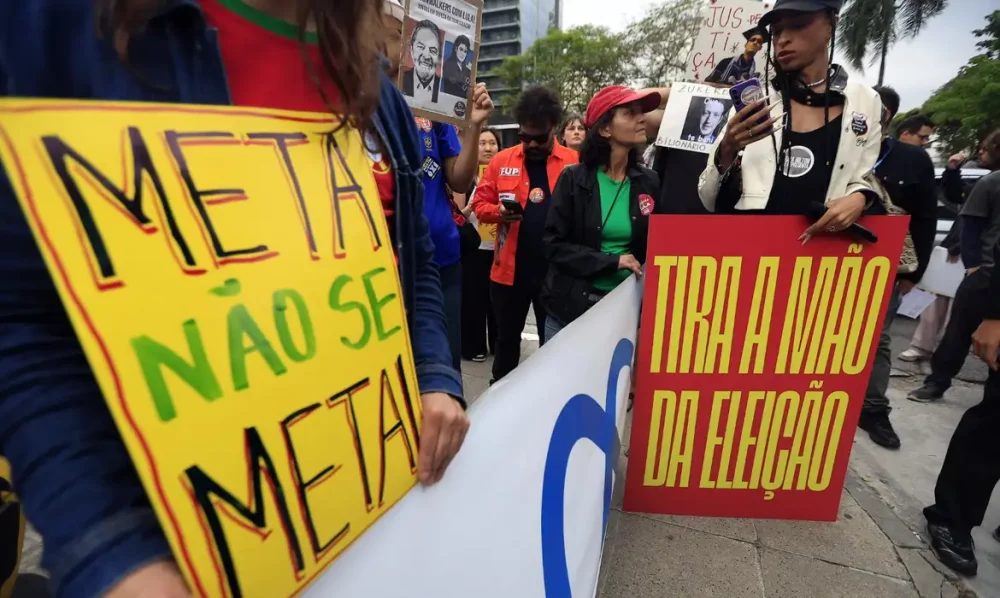 Imagem referente a Justiça manda Meta excluir posts sobre demissão por voto político