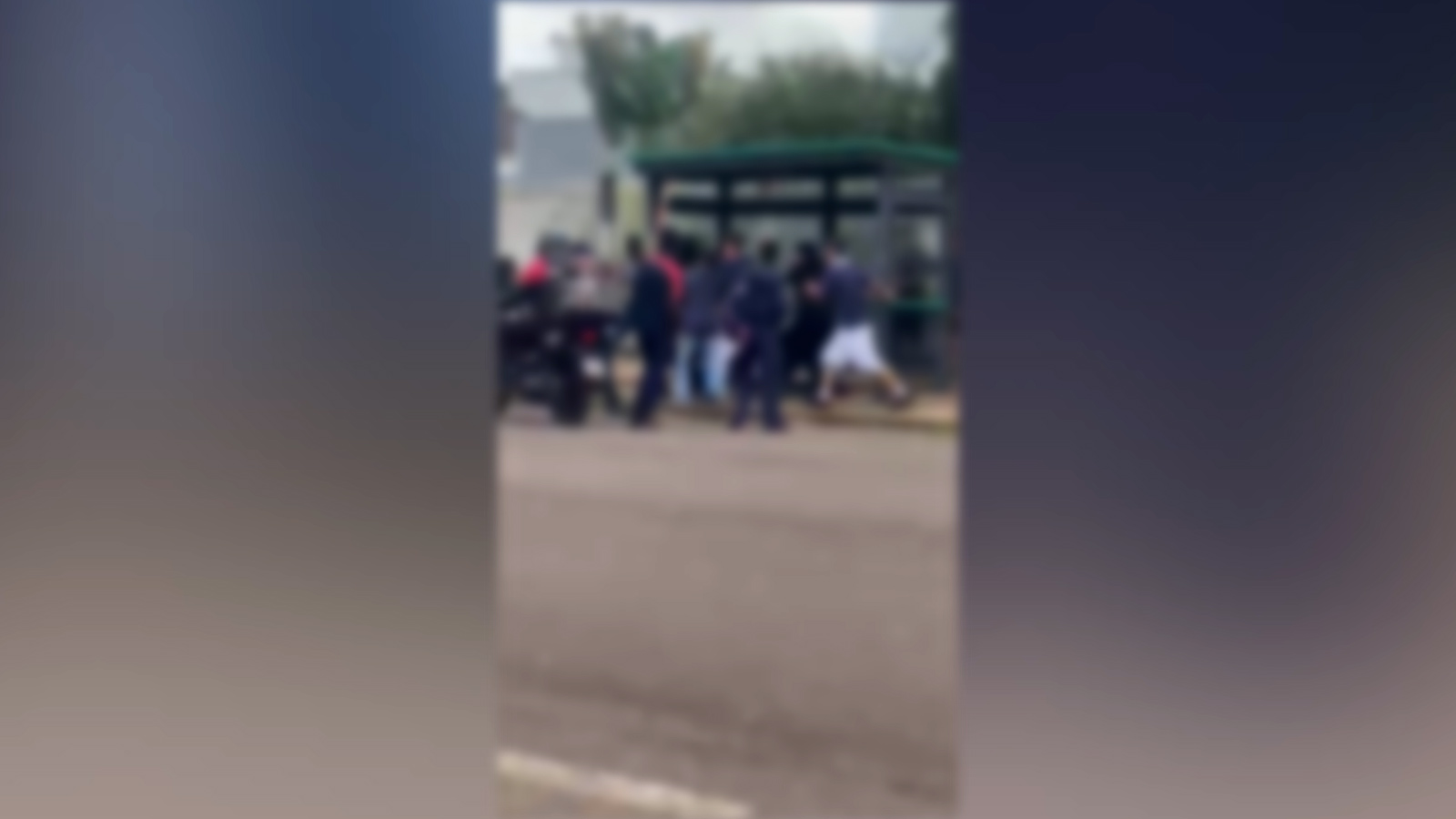 Suposto assédio dentro de colégio termina em pancadaria entre estudantes em Cascavel