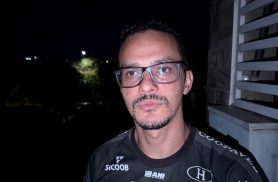 "O carro da minha esposa, nosso companheiro de tantos anos": família se desespera após Corsa ser destruído em batida em Cascavel