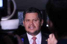 Alcolumbre marca votação da PEC da segurança pública para terça-feira Alcolumbre marca votação da PEC da segurança pública para terça-feira